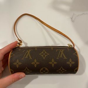 Louis Vuitton papillon pouch, BARELY used